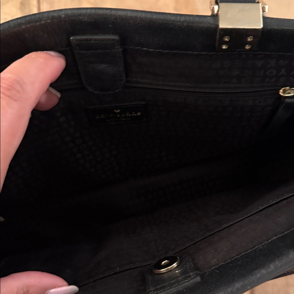 Kate Spade Black and Cream Shoulder Bag - Picture 4 of 5